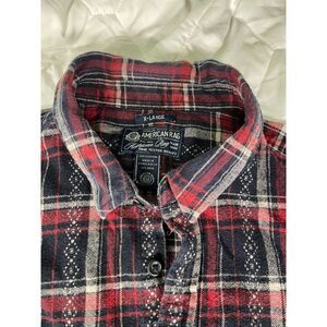 AMERICAN RAG MENS‎ PLAID RED BLACK BUTTON FRONT SHIRT XL EMBROIDERY DETAILS